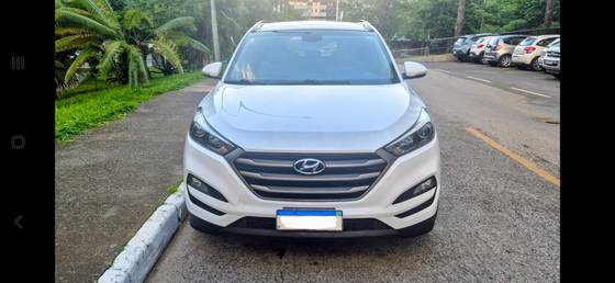 HYUNDAI TUCSON 1.6 16V T-GDI GASOLINA GLS ECOSHIFT HYUNDAI TUCSON 1.6 16V T-GDI GASOLINA GLS ECOSHIFT